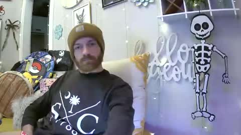 Snapshot of 90210screamer chatting on November 1, 6:15 am 90210screamer online show from November 1, 6:15 am