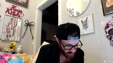 Snapshot of 90210screamer chatting on November 5, 11:38 pm 90210screamer online show from November 5, 11:38 pm