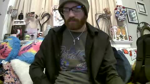 Snapshot of 90210screamer chatting on November 18, 1:48 pm 90210screamer online show from November 18, 1:48 pm