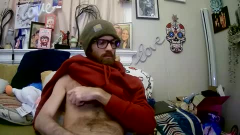 Snapshot of 90210screamer chatting on December 14, 2:22 pm 90210screamer online show from December 14, 2:22 pm