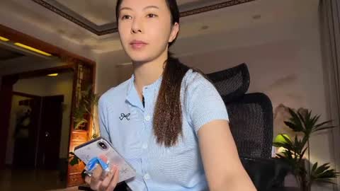 lily online show from July 1, 2:40 pm