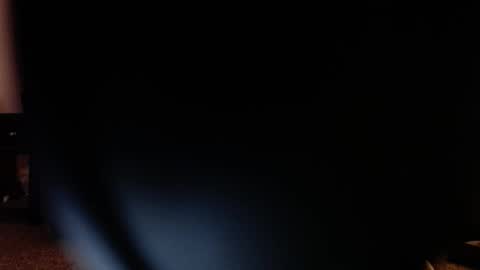 Snapshot of 989guy chatting on February 2, 2:17 am 989guy online show from February 2, 2:17 am