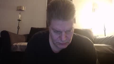 Snapshot of 989guy chatting on January 11, 4:01 pm 989guy online show from January 11, 4:01 pm