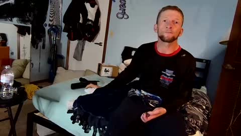 Snapshot of 9_25 chatting on March 7, 1:42 am 8over6 online show from March 7, 1:42 am