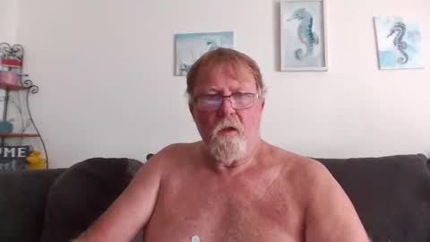 Snapshot of 9gecko696969 chatting on November 13, 3:11 pm 9gecko696969 online show from November 13, 3:11 pm