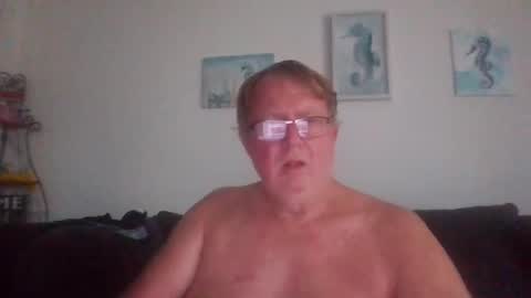 Snapshot of 9gecko696969 chatting on November 20, 1:22 pm 9gecko696969 online show from November 20, 1:22 pm