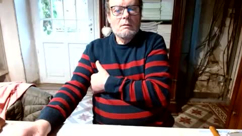 _123_voyeur_ online show from February 22, 4:16 pm