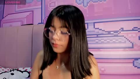 Alice  online show from November 5, 2:55 am