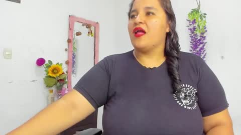 Zoey online show from February 6, 11:30 pm