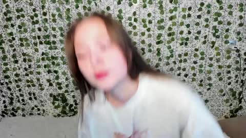 Snapshot of _52_ chatting on February 11, 6:19 am EMILY AND  MARCUS online show from February 11, 6:19 am