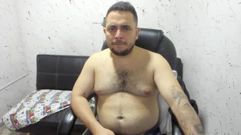 Snapshot of _ace_ventura chatting on December 4, 4:55 am ---- online show from December 4, 4:55 am