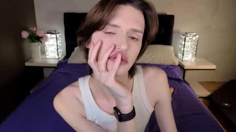 Snapshot of _adrian_the_one chatting on September 14, 8:30 pm adrian online show from September 14, 8:30 pm