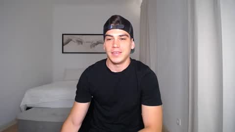 Snapshot of _aesthetic chatting on June 20, 3:48 pm _aesthetic online show from June 20, 3:48 pm