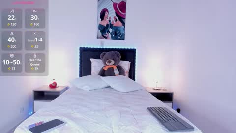 _alana_grey_ online show from March 6, 5:20 pm