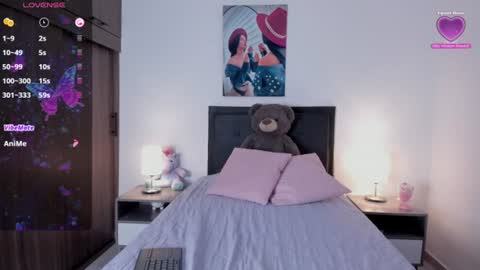 _alana_grey_ online show from July 6, 3:47 pm