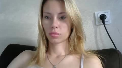 Snapshot of _alex1819 chatting on October 9, 7:17 am _alex1819 online show from October 9, 7:17 am