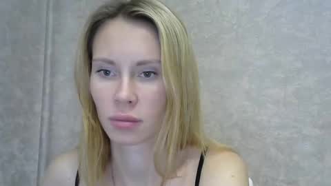 _alex1819 online show from November 12, 7:53 am