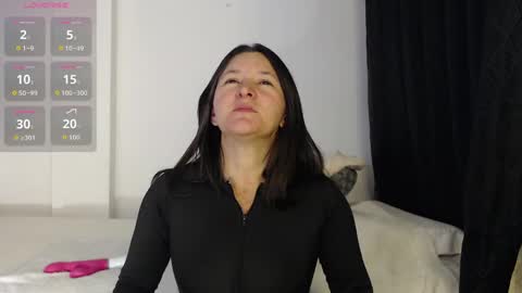 _alice_horny_ online show from May 17, 2:31 am