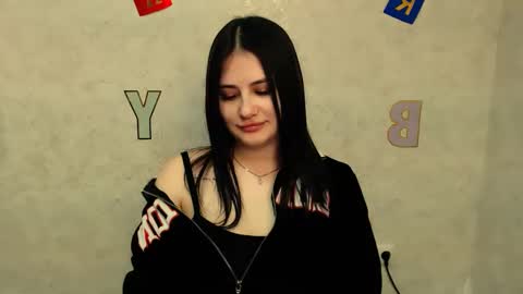 Snapshot of _alicecandy_ chatting on February 13, 1:37 pm Alice online show from February 13, 1:37 pm