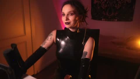 Alice Morrison Mistress Datura online show from July 27, 6:37 pm