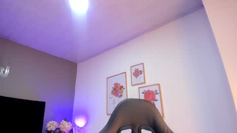 Snapshot of _aliice_1 chatting on December 28, 5:35 pm  Alice  online show from December 28, 5:35 pm