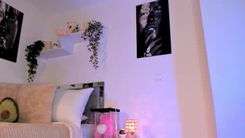 Snapshot of _alissonrose chatting on October 31, 11:39 pm Karo online show from October 31, 11:39 pm