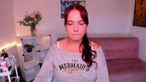 Snapshot of _allisontyler chatting on June 18, 8:46 pm Allison online show from June 18, 8:46 pm