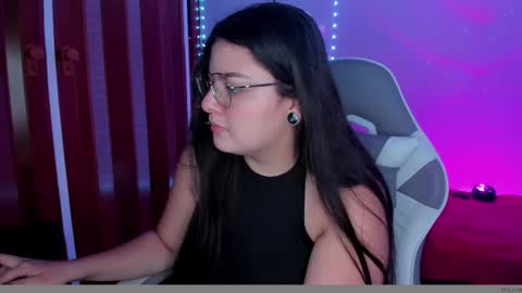 Snapshot of _alukah__ chatting on November 8, 6:51 pm Alisa online show from November 8, 6:51 pm