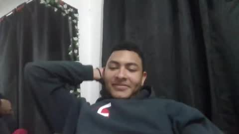 Snapshot of _ander_wolf_ chatting on November 27, 10:56 pm _ander_wolf_ online show from November 27, 10:56 pm