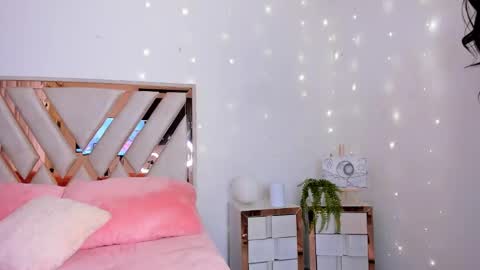 Snapshot of _andyy__ chatting on February 23, 11:58 pm Andy online show from February 23, 11:58 pm