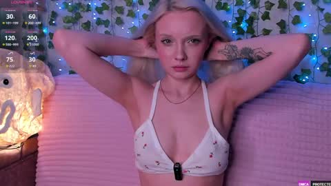 Snapshot of _angeldust_1 chatting on May 22, 2:19 am Emily online show from May 22, 2:19 am