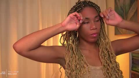 Snapshot of _angeleyes chatting on September 28, 10:26 pm Angie -  online show from September 28, 10:26 pm