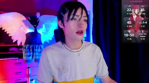 Angell Dustt  online show from June 17, 10:32 pm