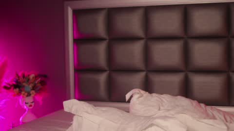 Anna online show from February 6, 11:26 pm