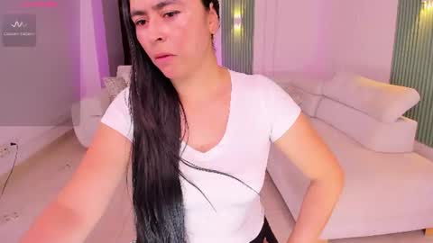Snapshot of _anna_parker_ chatting on July 23, 7:23 pm Ana online show from July 23, 7:23 pm