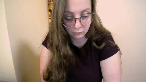 Anna online show from February 4, 1:16 pm