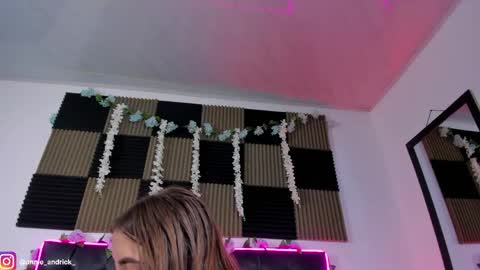 Annie Andrick online show from June 7, 10:08 am