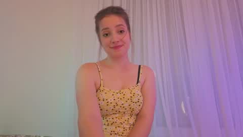 Snapshot of _annieone chatting on November 1, 7:38 pm Anna online show from November 1, 7:38 pm