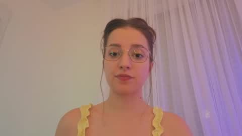 Snapshot of _annieone chatting on November 9, 7:01 pm Anna online show from November 9, 7:01 pm