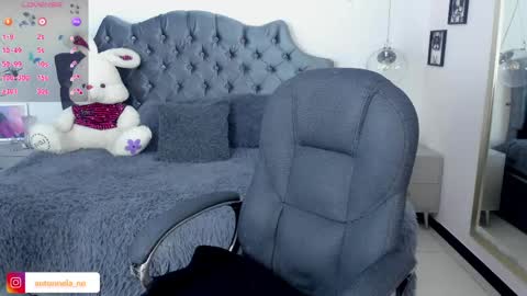 antonnela online show from March 6, 1:57 pm