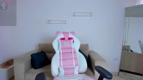    online show from February 19, 12:12 pm