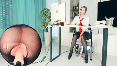 Snapshot of _artporno_ chatting on December 4, 7:28 am _artporno_ online show from December 4, 7:28 am