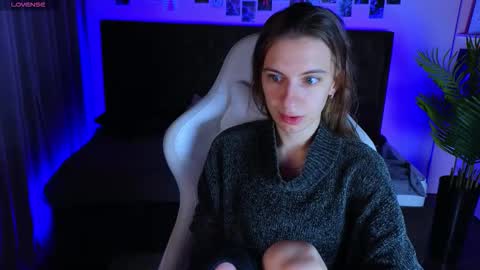 Snapshot of _ash_leyy_ chatting on September 20, 1:39 am _ash_leyy_ online show from September 20, 1:39 am