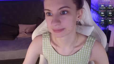 _ash_leyy_ online show from February 10, 1:32 am