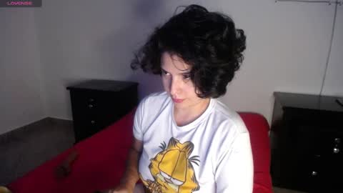 Snapshot of _atenea_golden chatting on December 12, 7:37 pm atenea online show from December 12, 7:37 pm