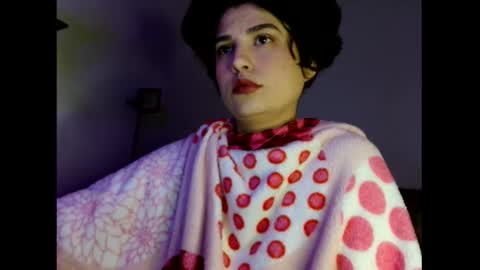 Snapshot of _atenea_golden chatting on November 21, 8:46 am atenea online show from November 21, 8:46 am