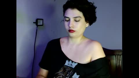 atenea online show from December 23, 8:01 am