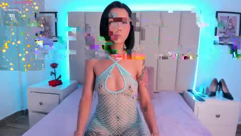 _aurora_collins_ online show from May 12, 11:57 pm