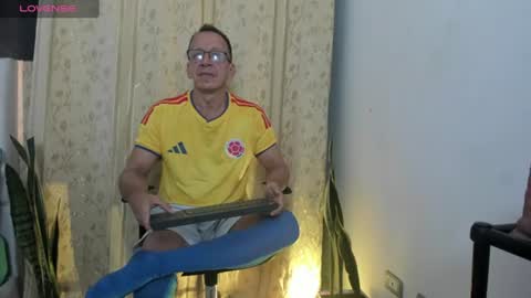 Snapshot of _axelking1_ chatting on July 3, 11:38 am Axel online show from July 3, 11:38 am