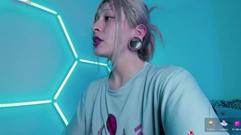 Lunita  online show from December 31, 7:42 am